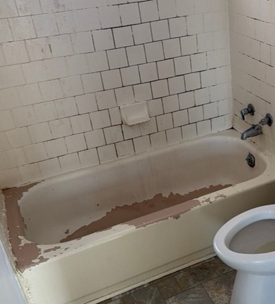 Apartment in severe state of neglect